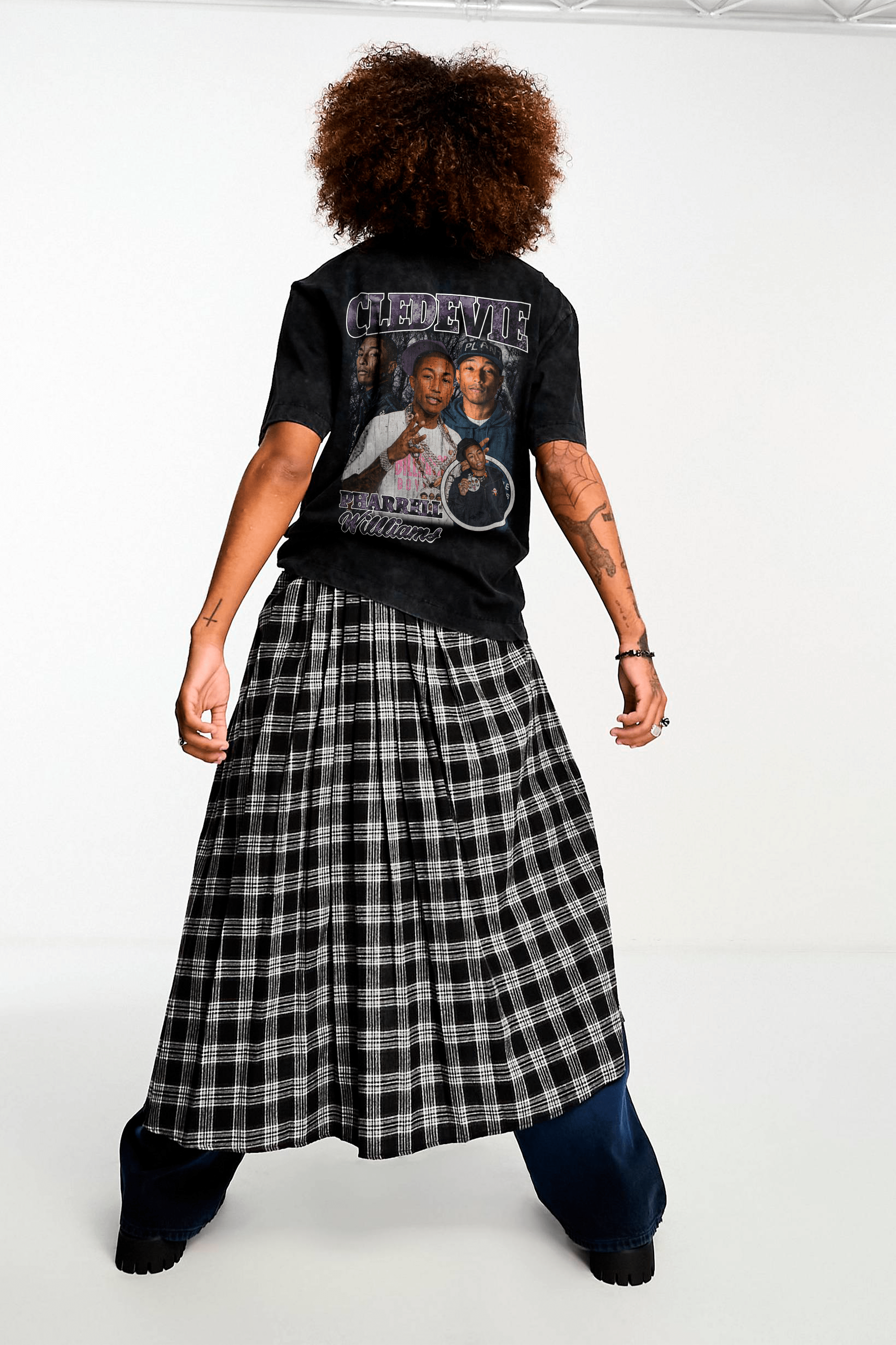 Camiseta Oversized - Pharrel Williams