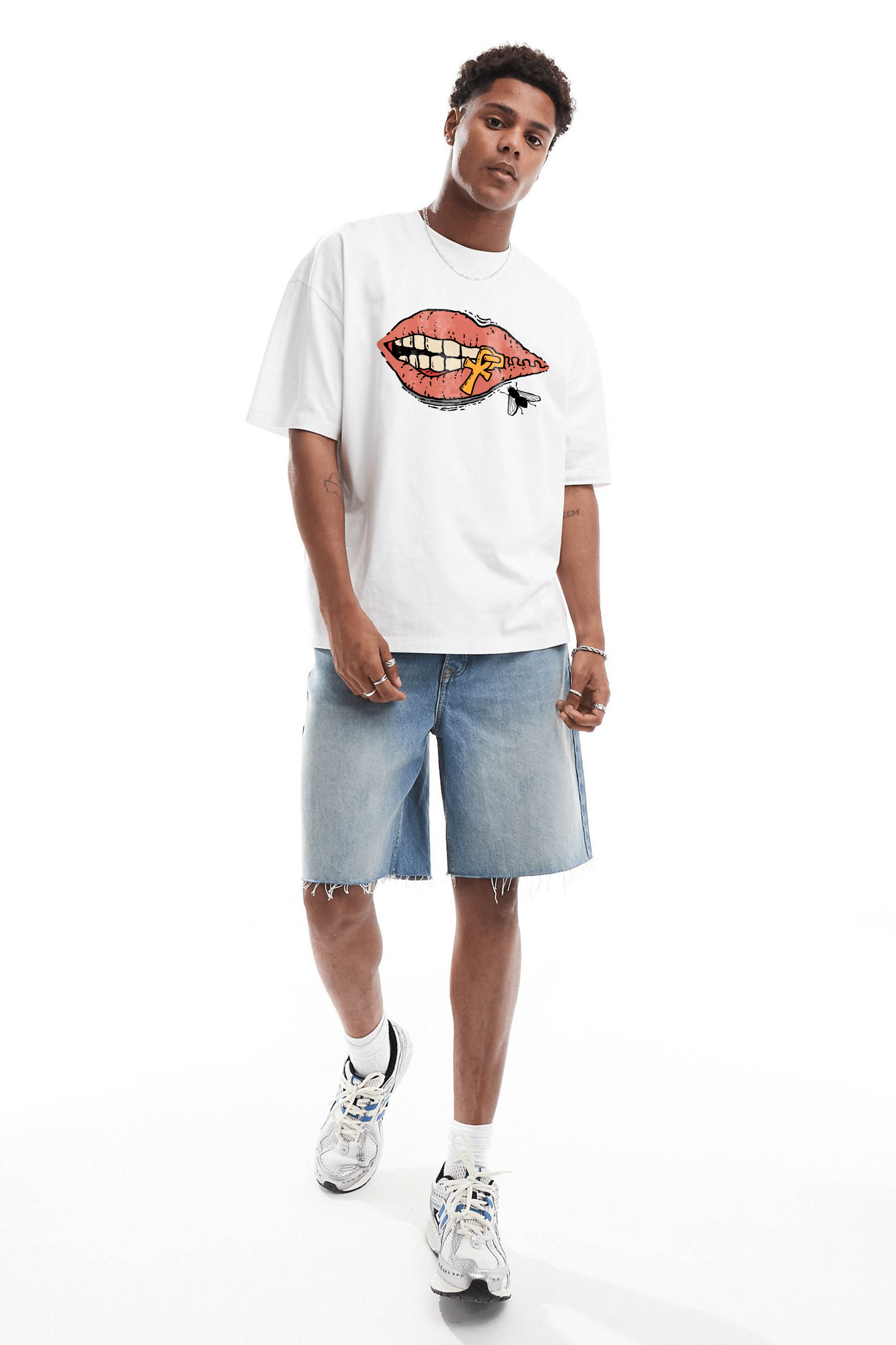 Camiseta Streetwear - Boca Fechada