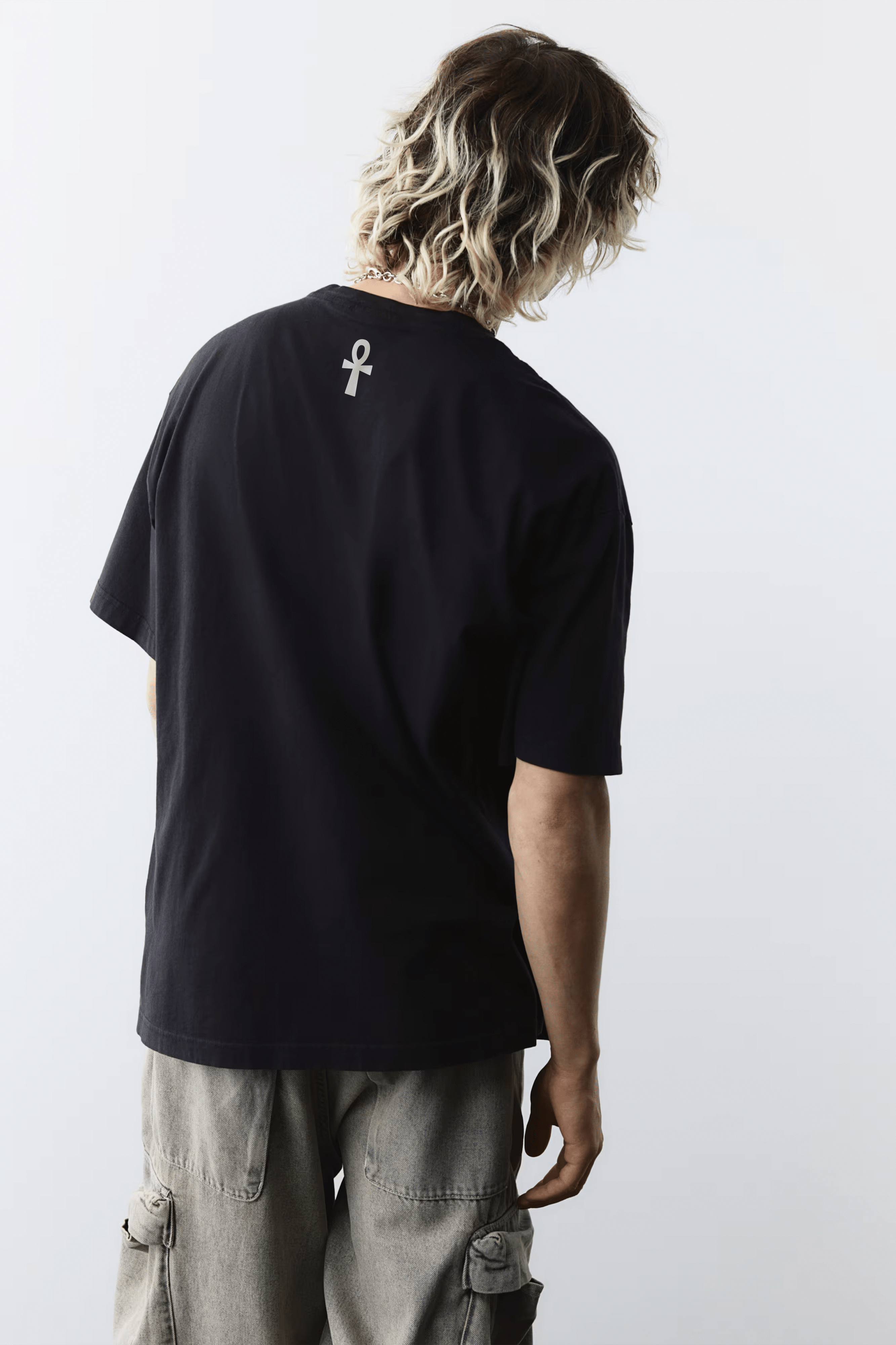 Camiseta Oversized Cledevie - Distort Ruptura