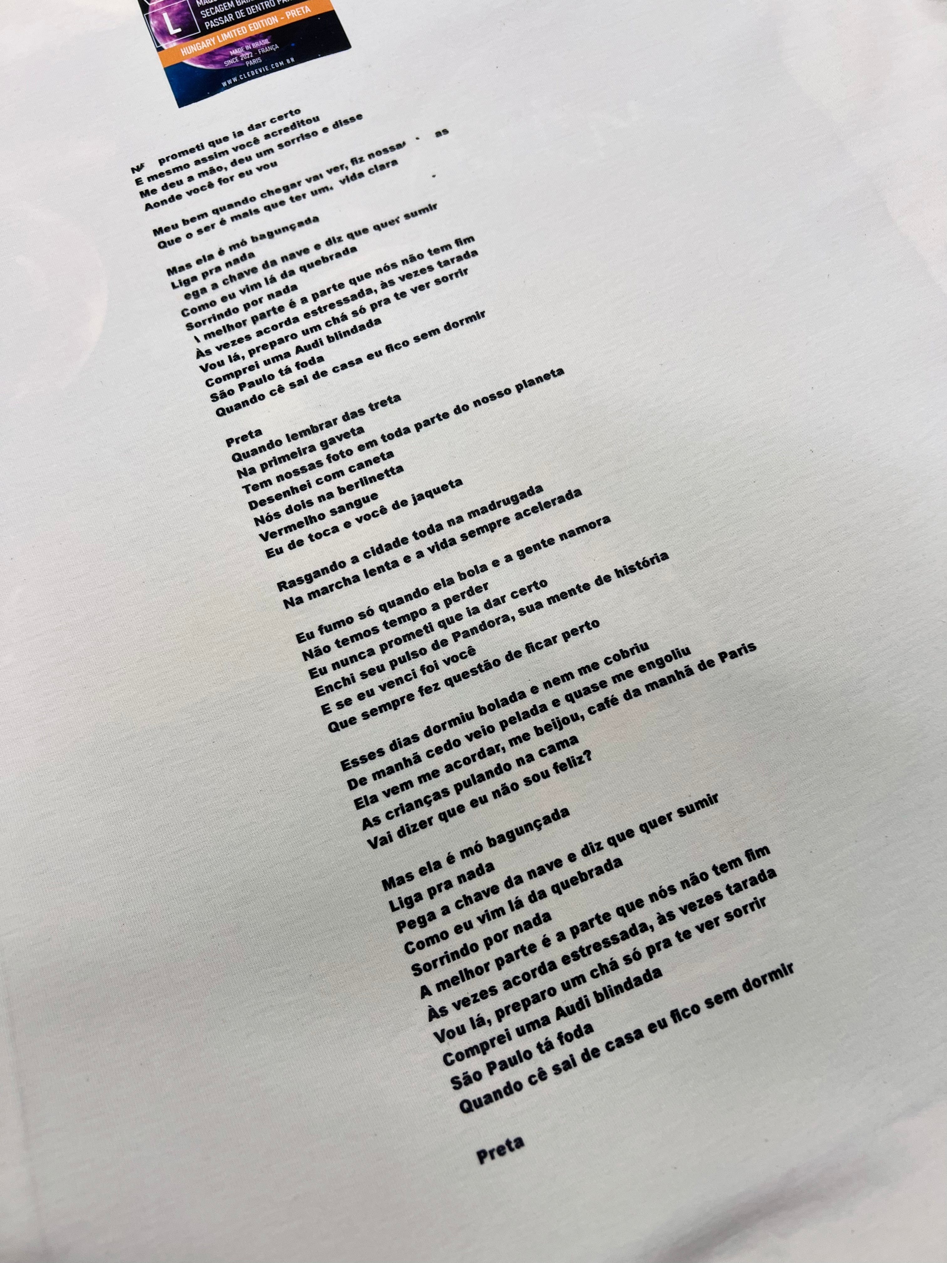 Camiseta Streetwear - Edição Limitada (Preta)