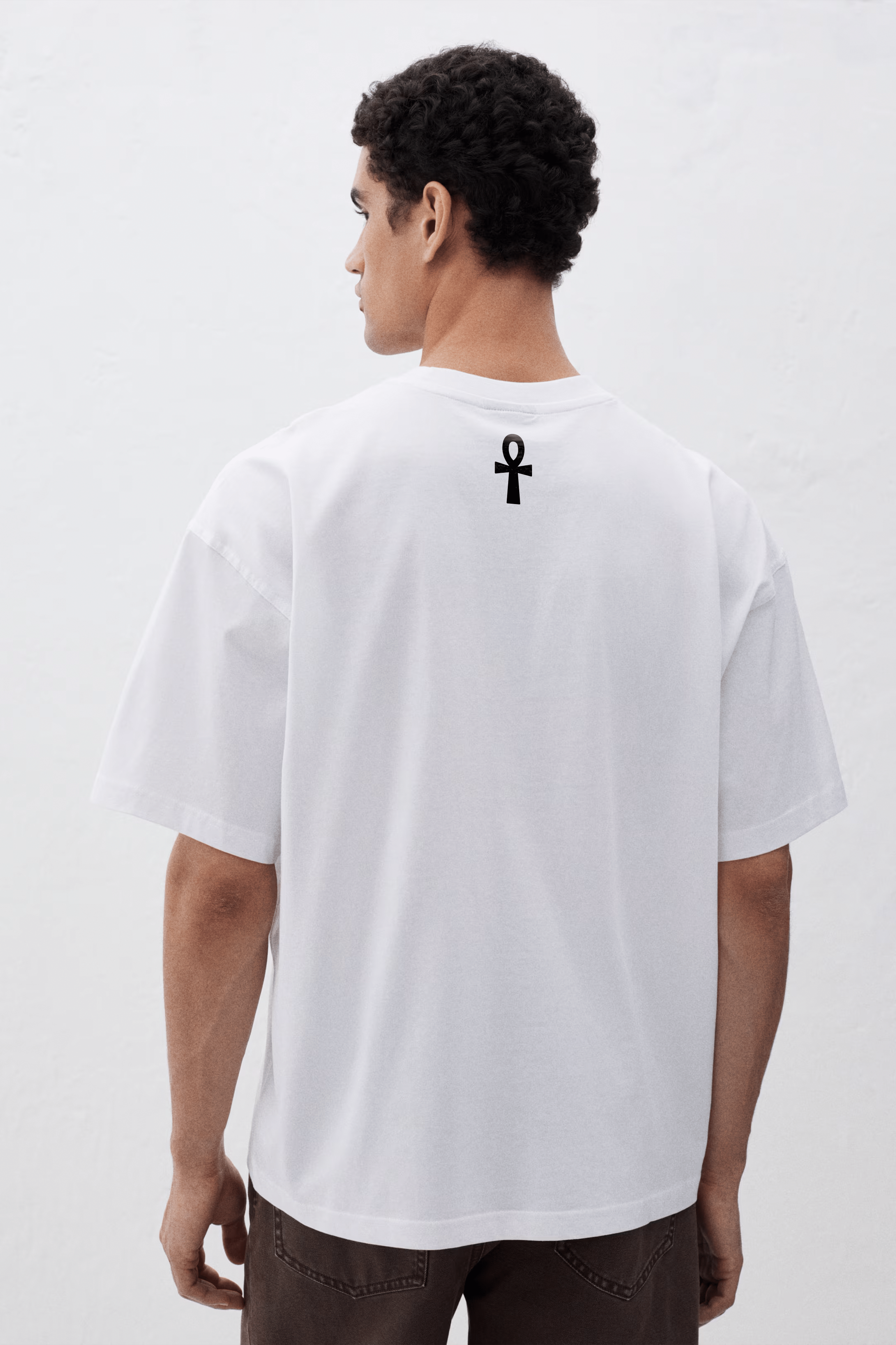 Camiseta Oversized Cledevie - Distort Ruptura