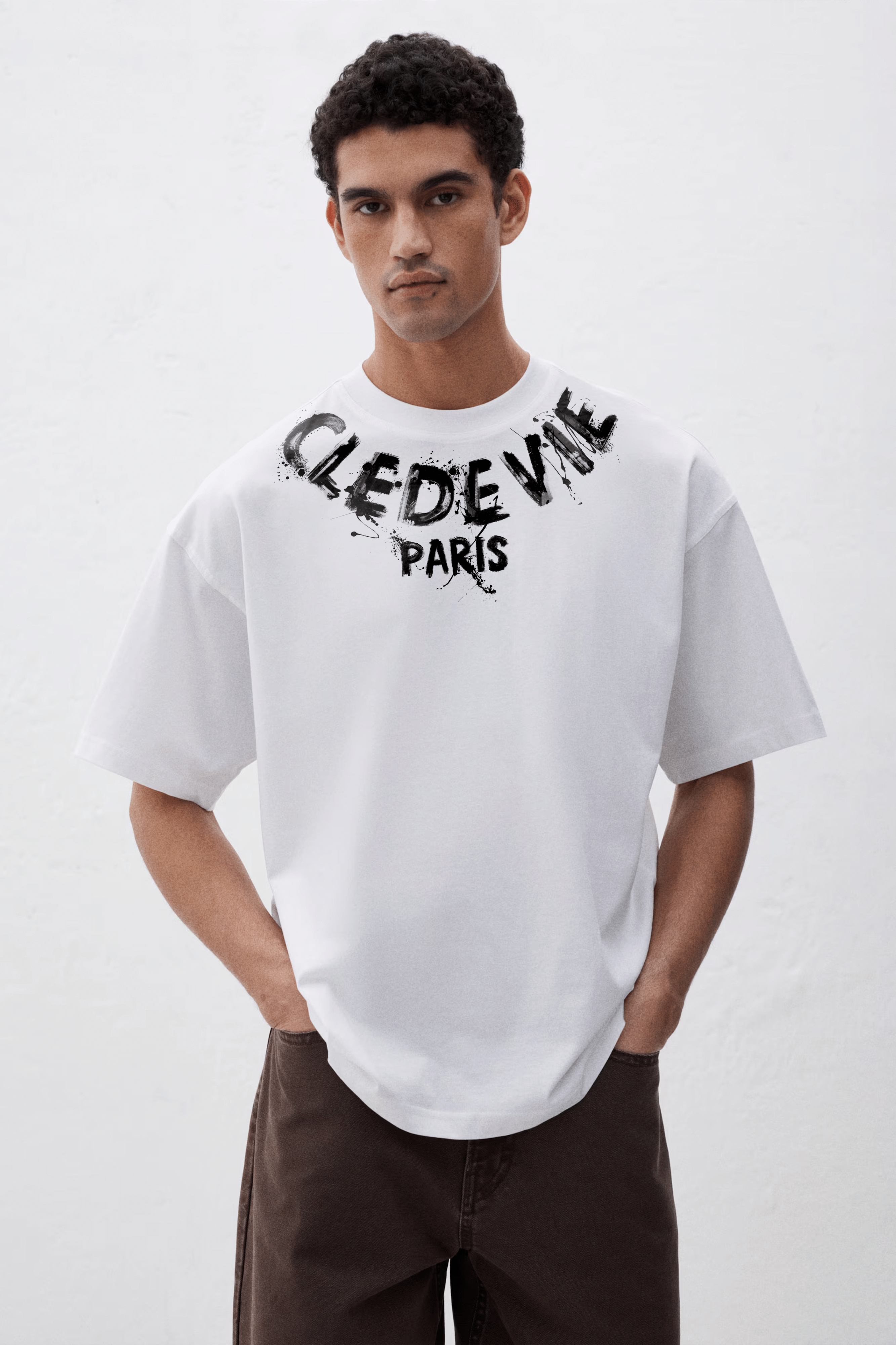 Camiseta Oversized Cledevie - Distort Ruptura