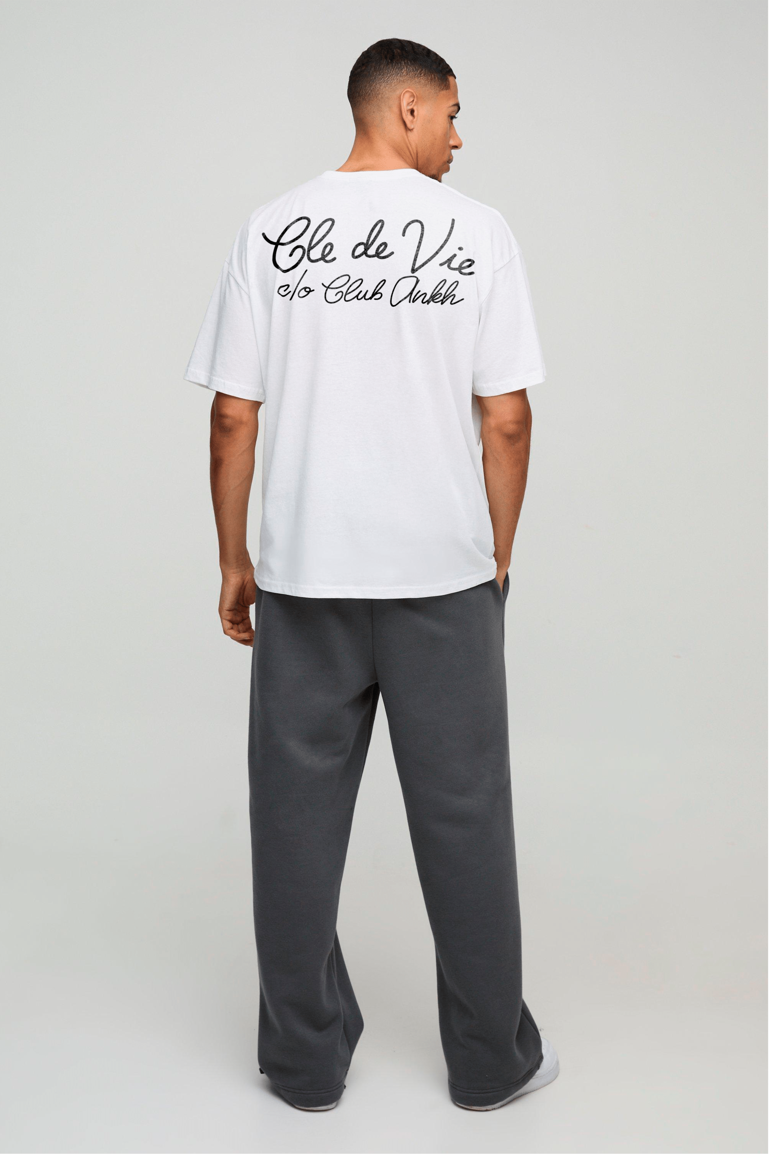Camiseta Streetwear Cledevie - Ethereal Ruptura