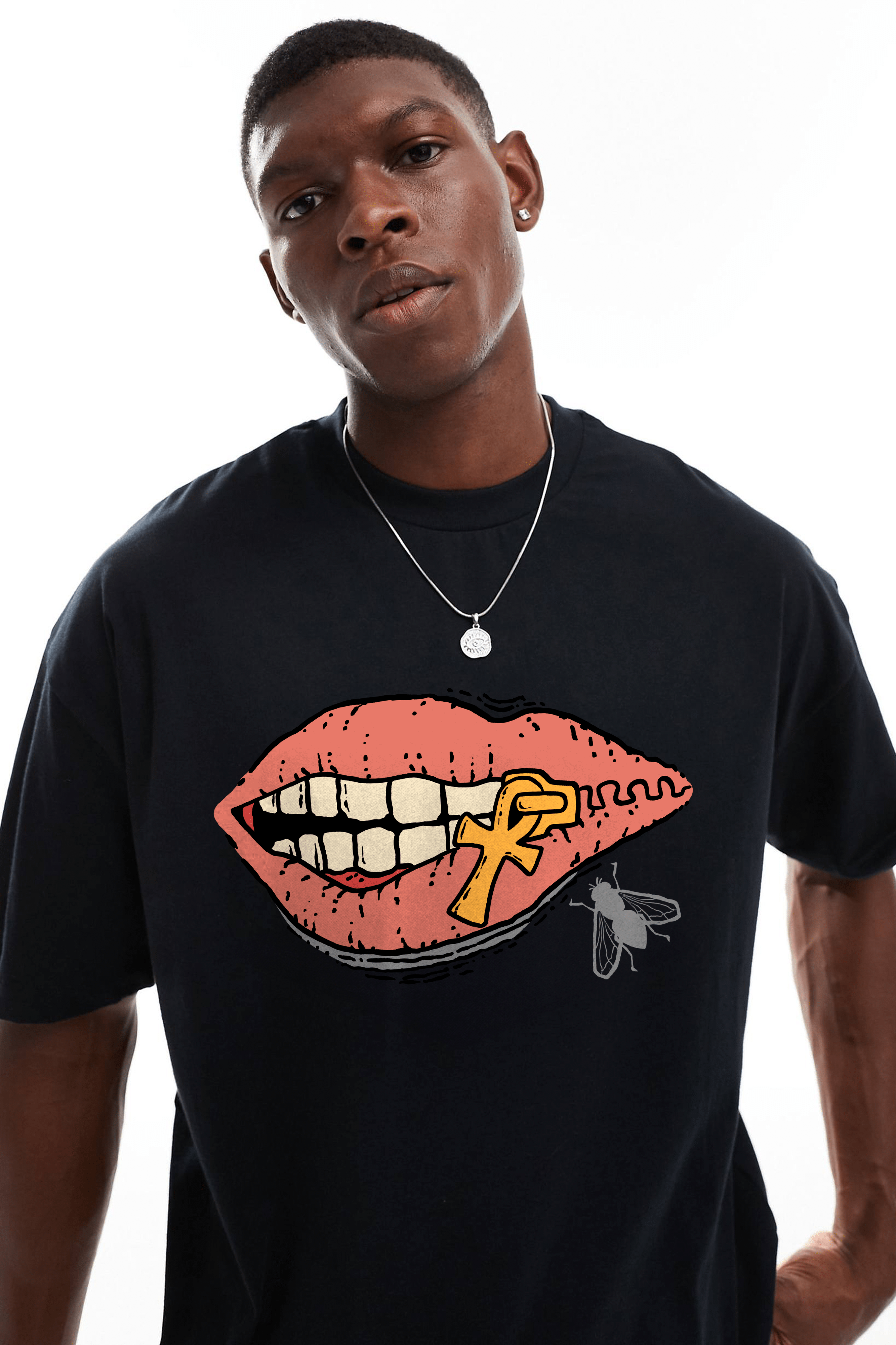 Camiseta Streetwear - Boca Fechada