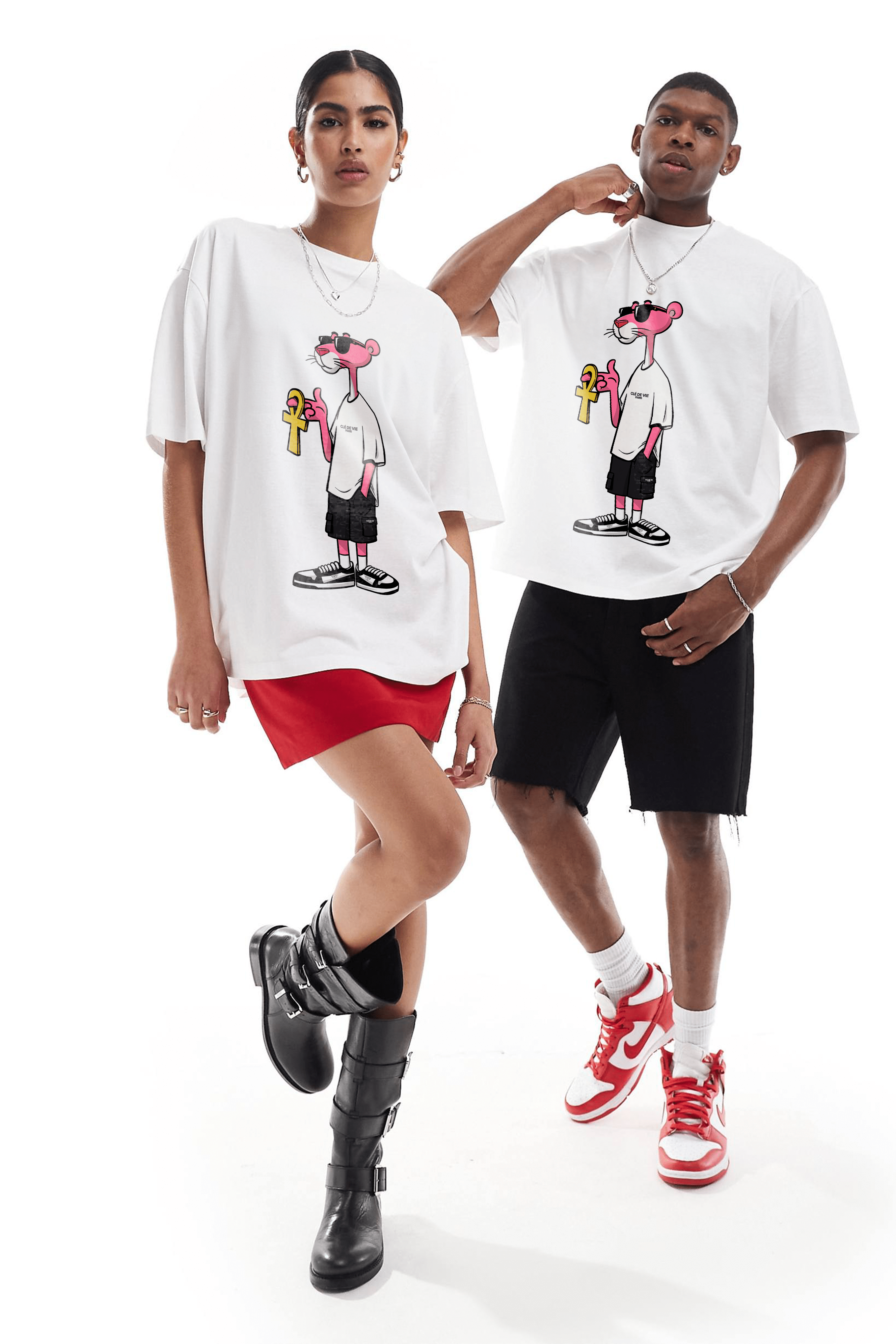 Camiseta Oversized - Pantera Cor-de-Rosa