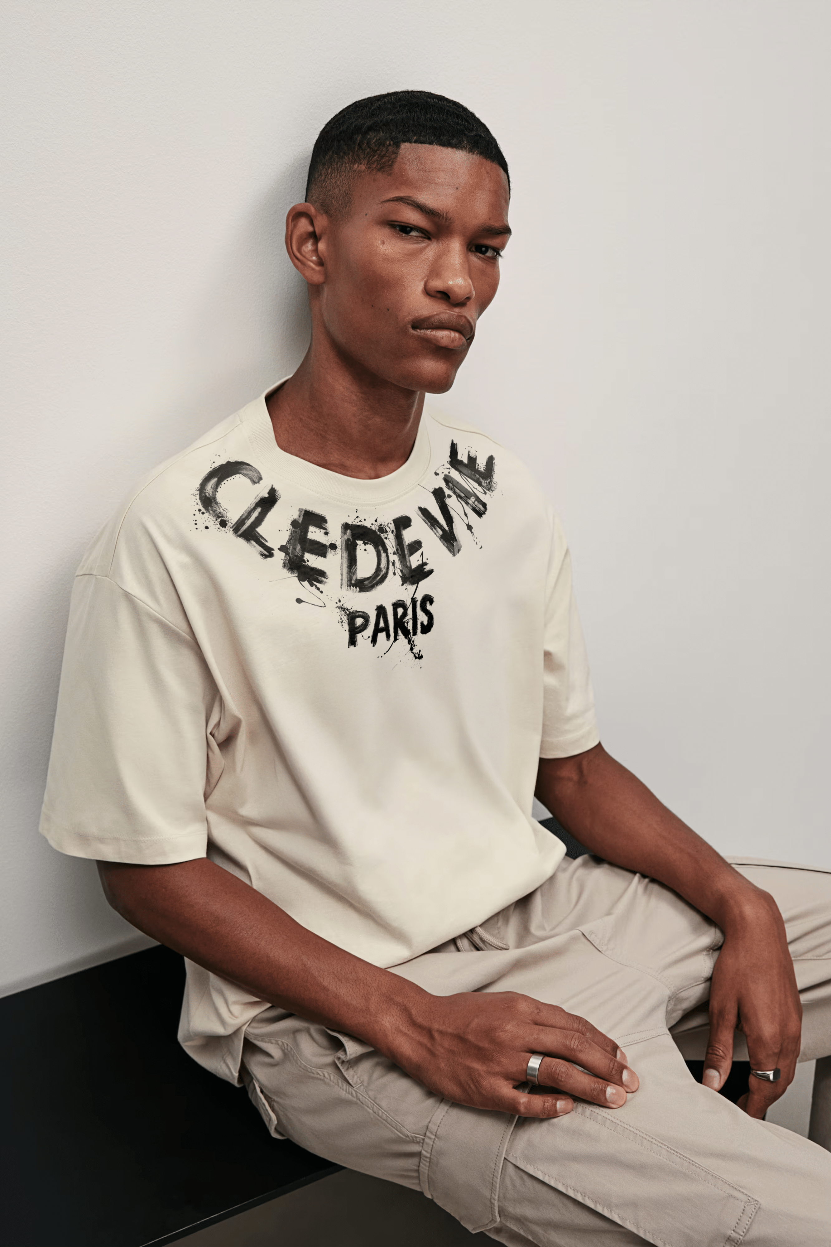 Camiseta Oversized Cledevie - Distort Ruptura