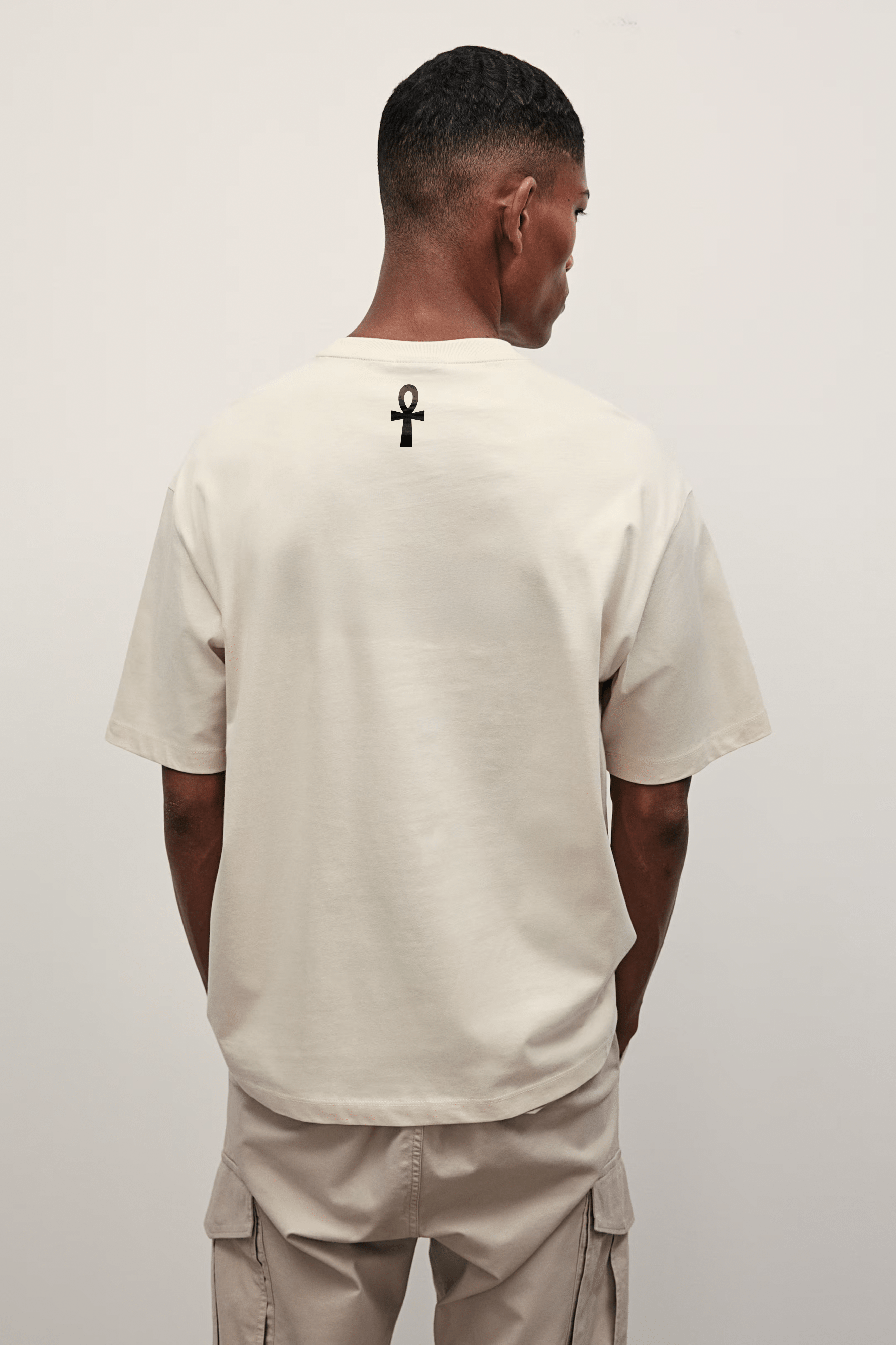 Camiseta Oversized Cledevie - Distort Ruptura