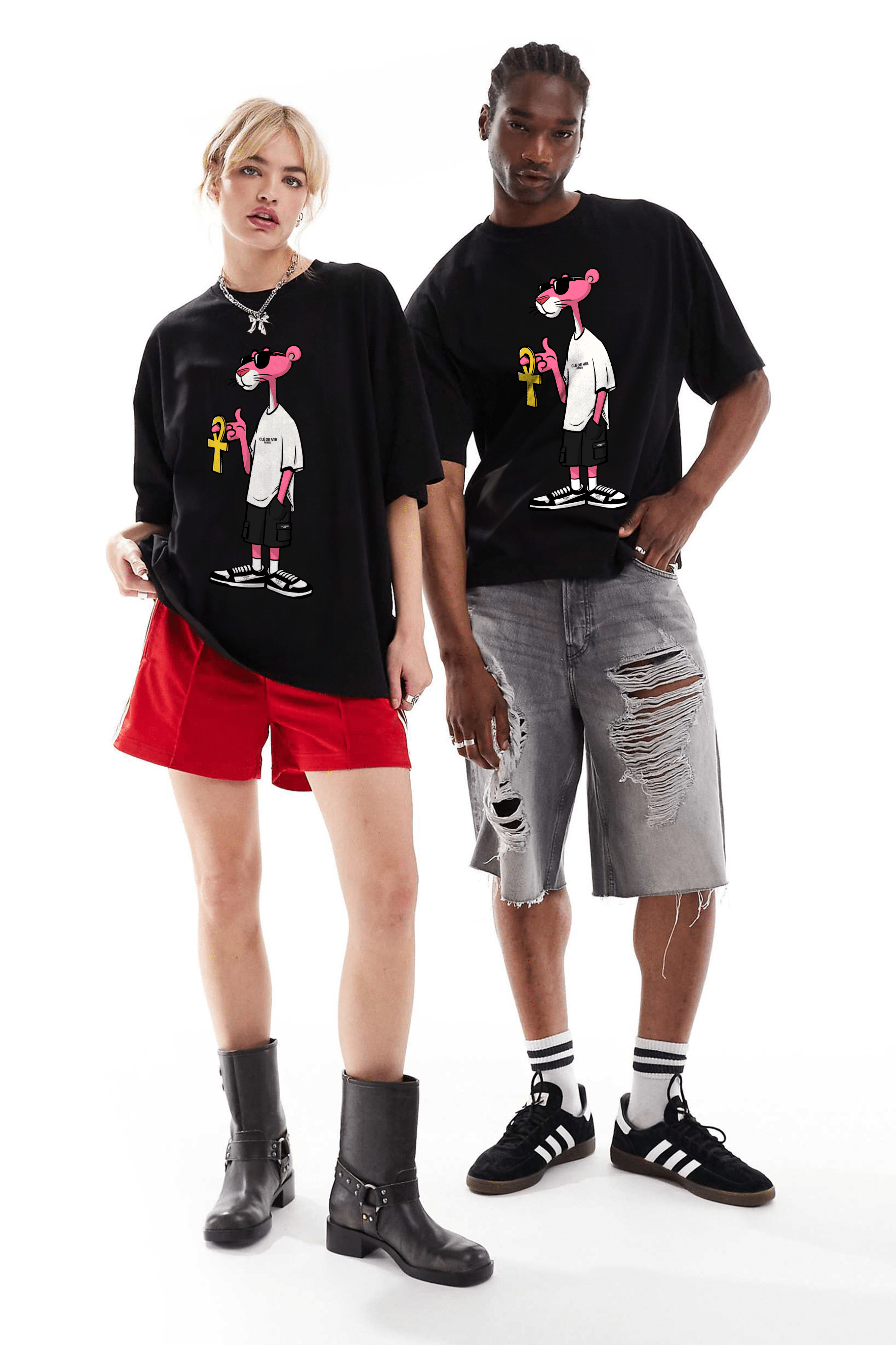 Camiseta Oversized - Pantera Cor-de-Rosa