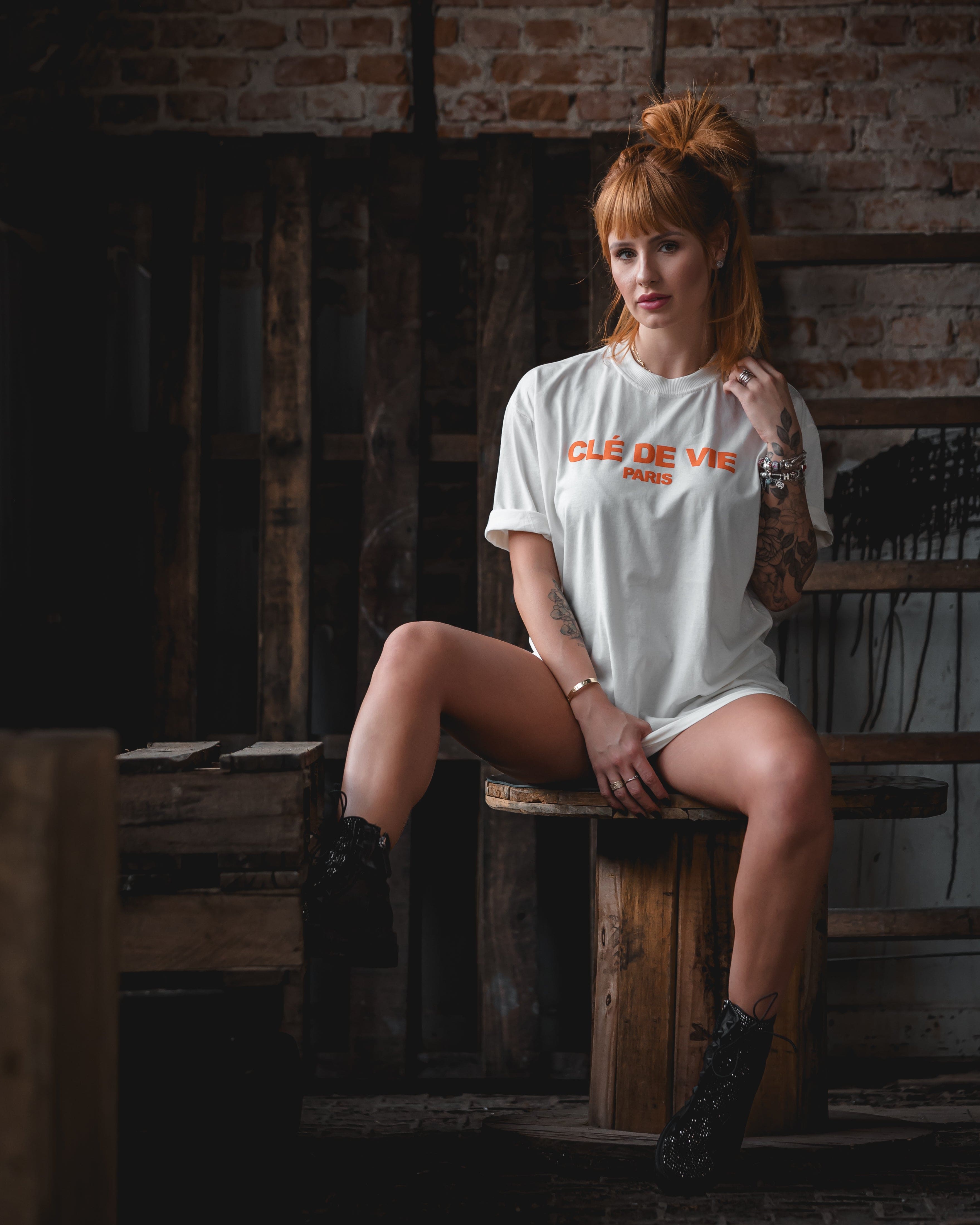 Camiseta Streetwear - Edição Limitada (Preta)