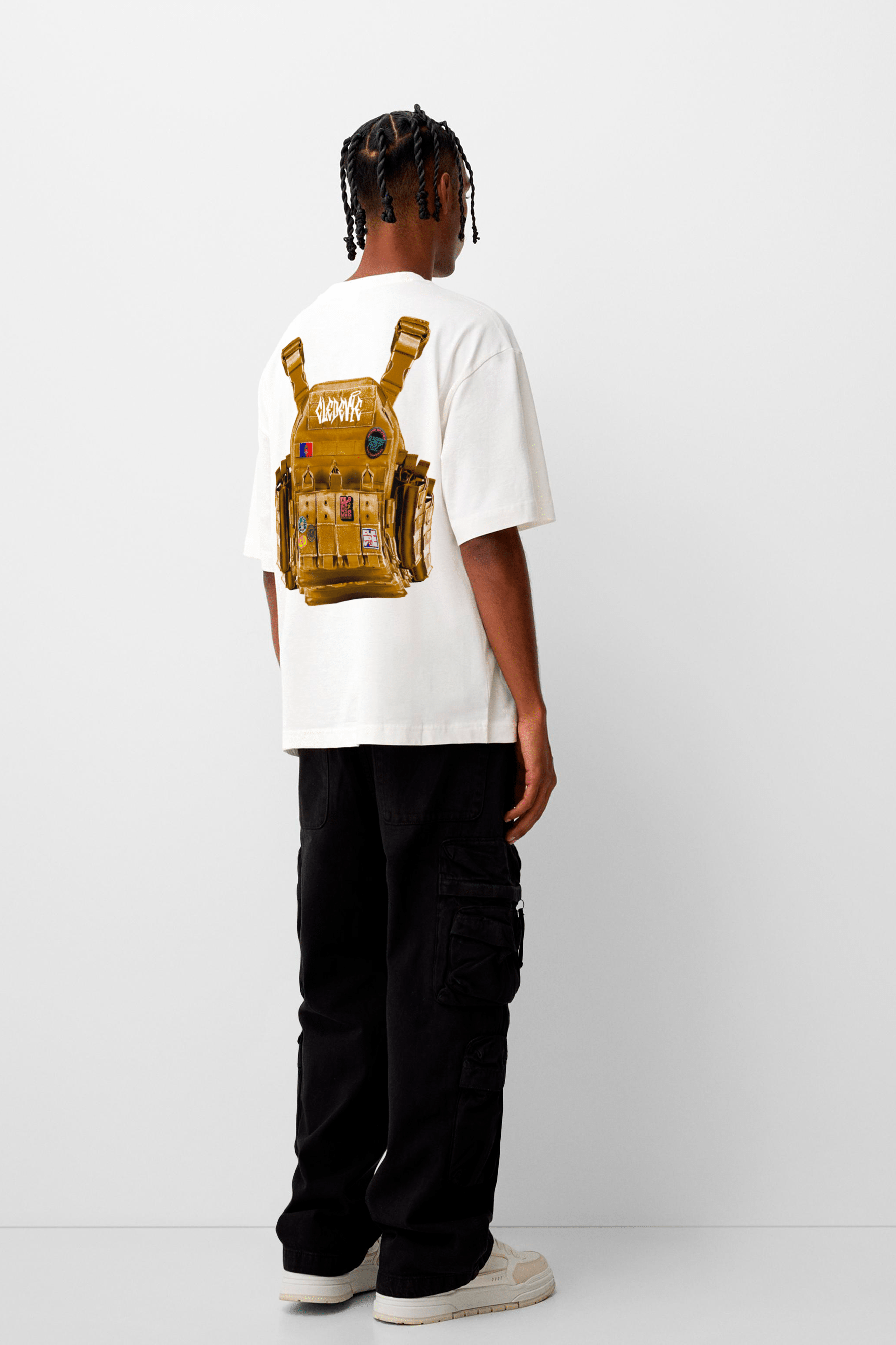 Camiseta Oversized Cledevie - Outlaw Ruptura