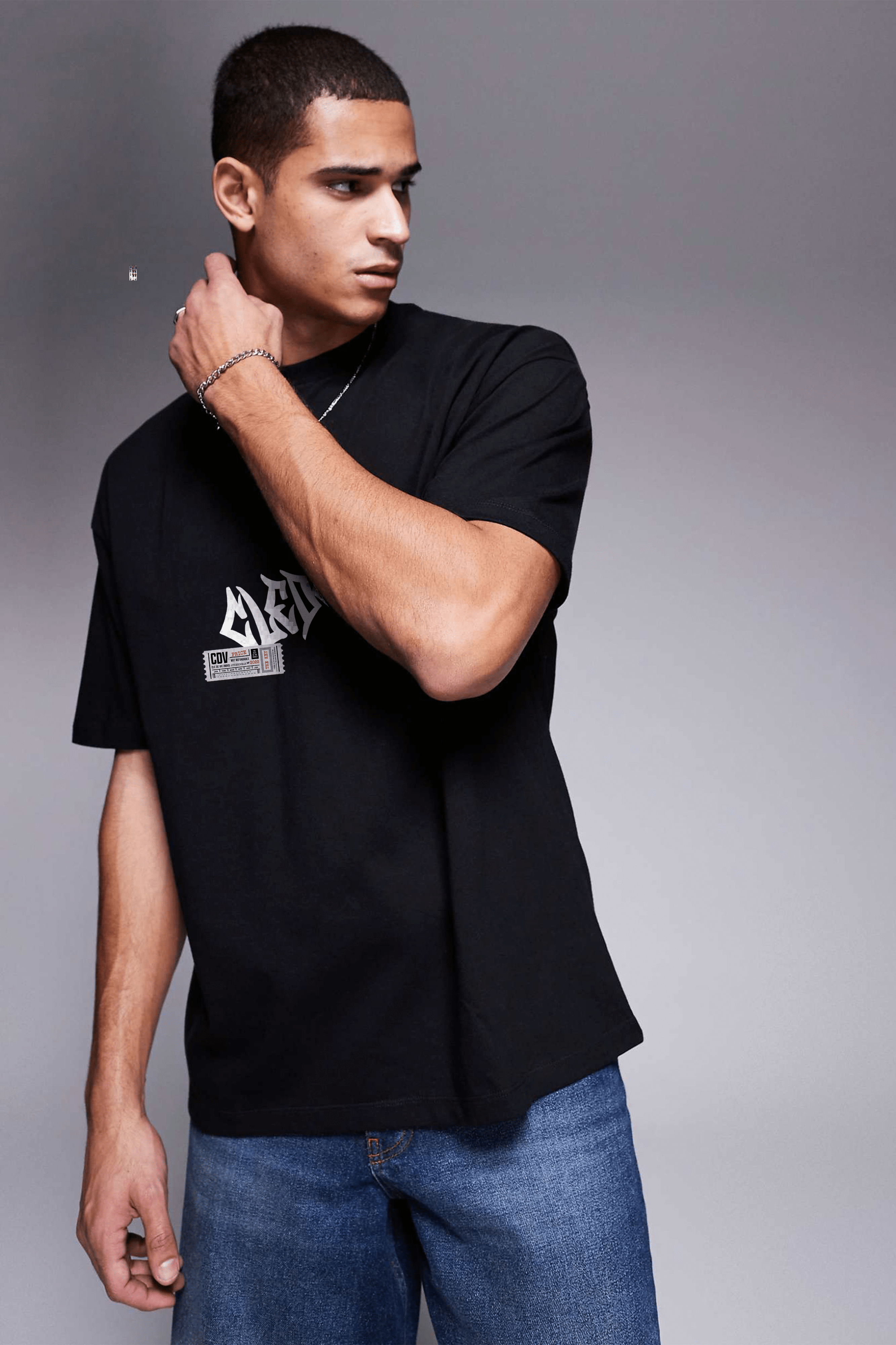 Camiseta Oversized Cledevie - Outlaw Ruptura