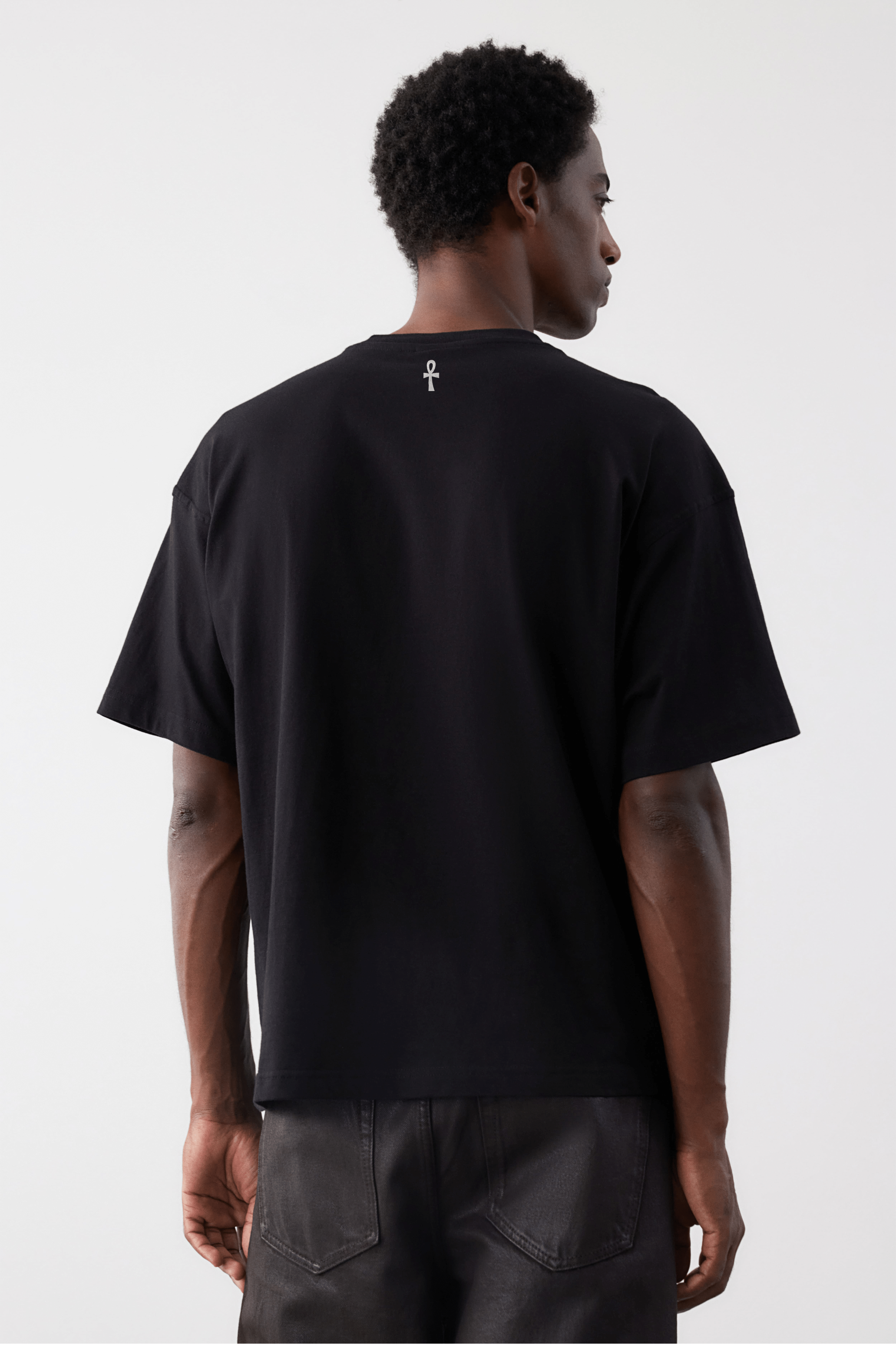Camiseta Streetwear Cledevie - sinapes