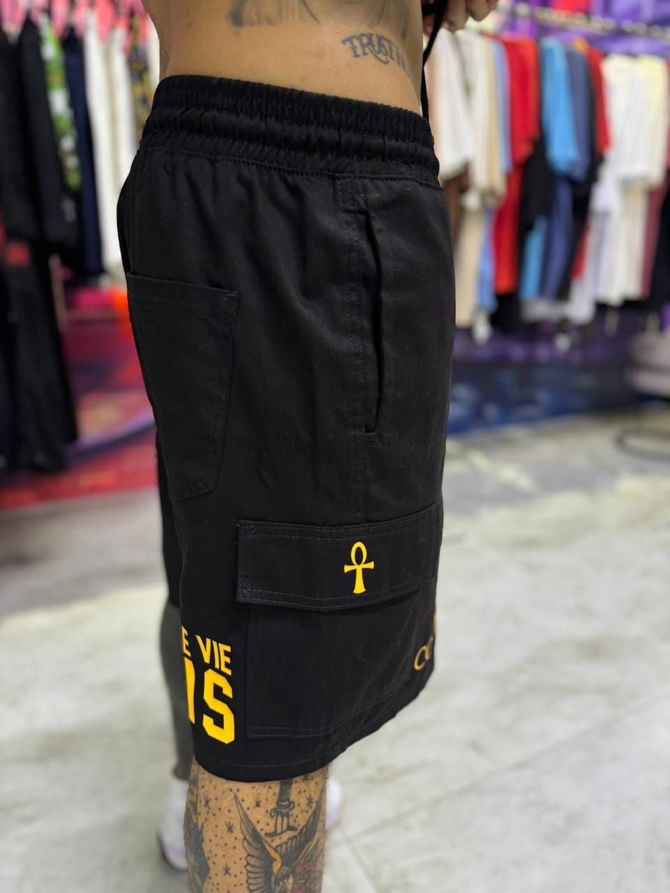 Bermuda Cargo - ParisYellow
